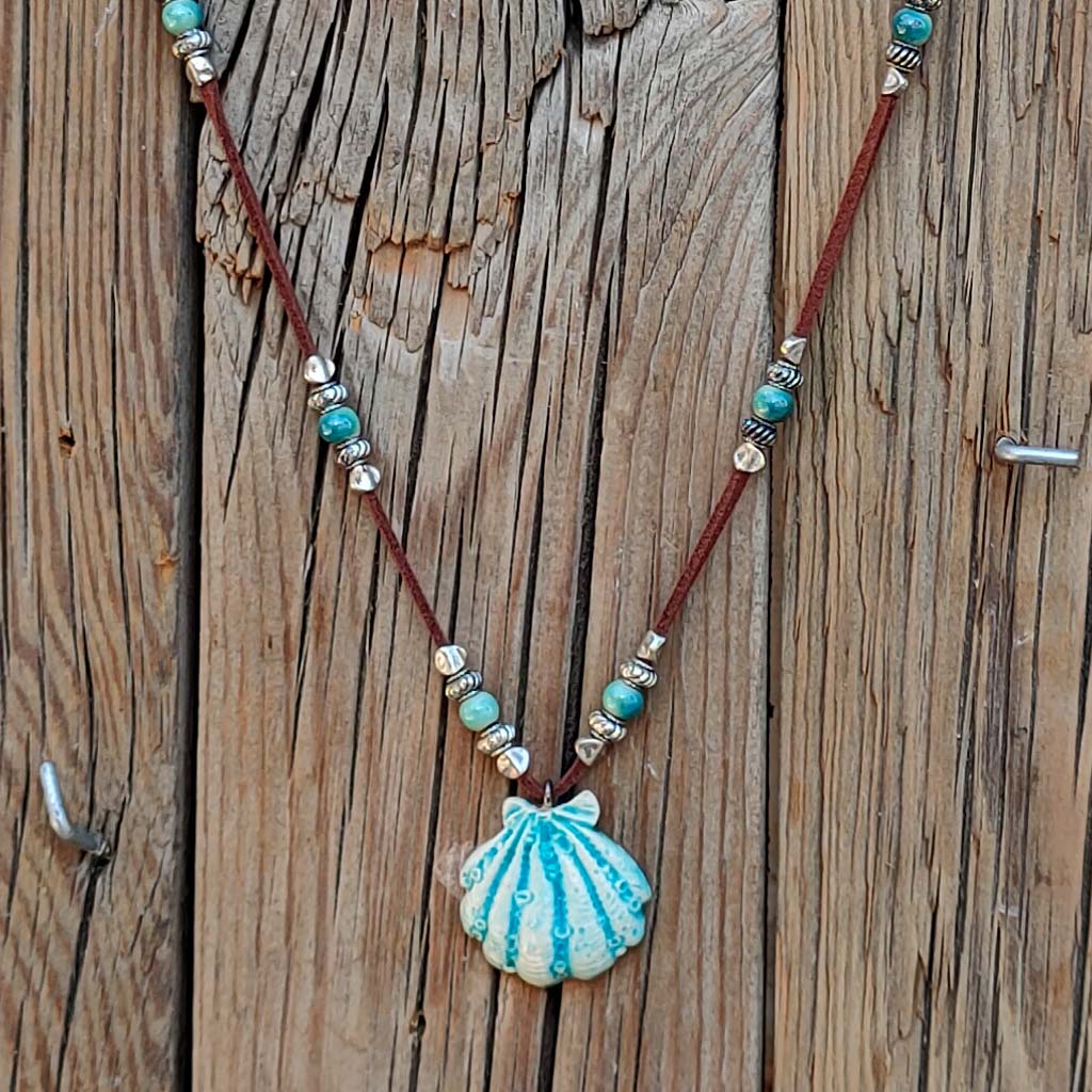Collares marinos de cerámica