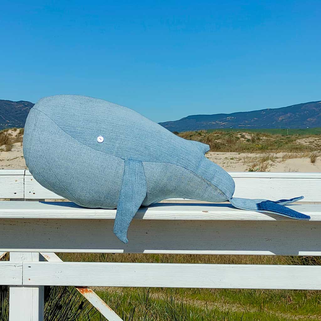 Ballenas de peluche